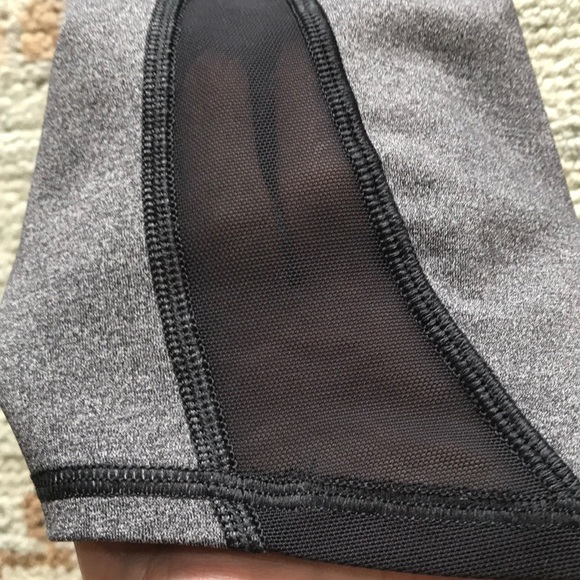 Lululemon Train Times Crop - Size 8 - Heathered Black - Picture 2 of 4
